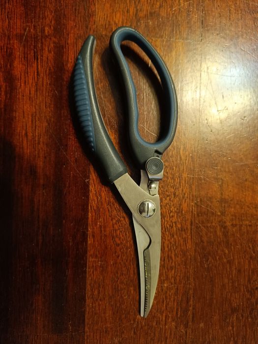 Кухонно-господарські ножиці. Нові.