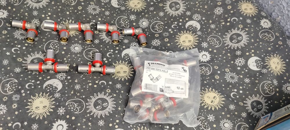 Złączki zagniatane do PEX Diamond