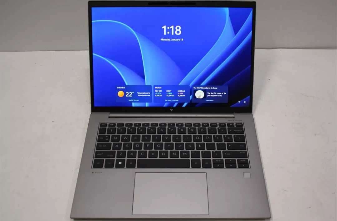 HP Firefly G10A (Ryzen 7640HS)