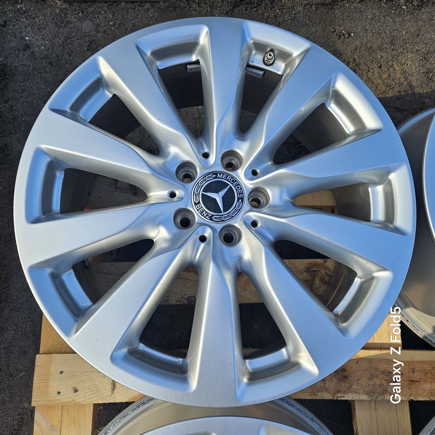 Alufelgi 19 Mercedes GLC GLA CLA Eklasa Vklasa Vito TPMS ET38 5x112