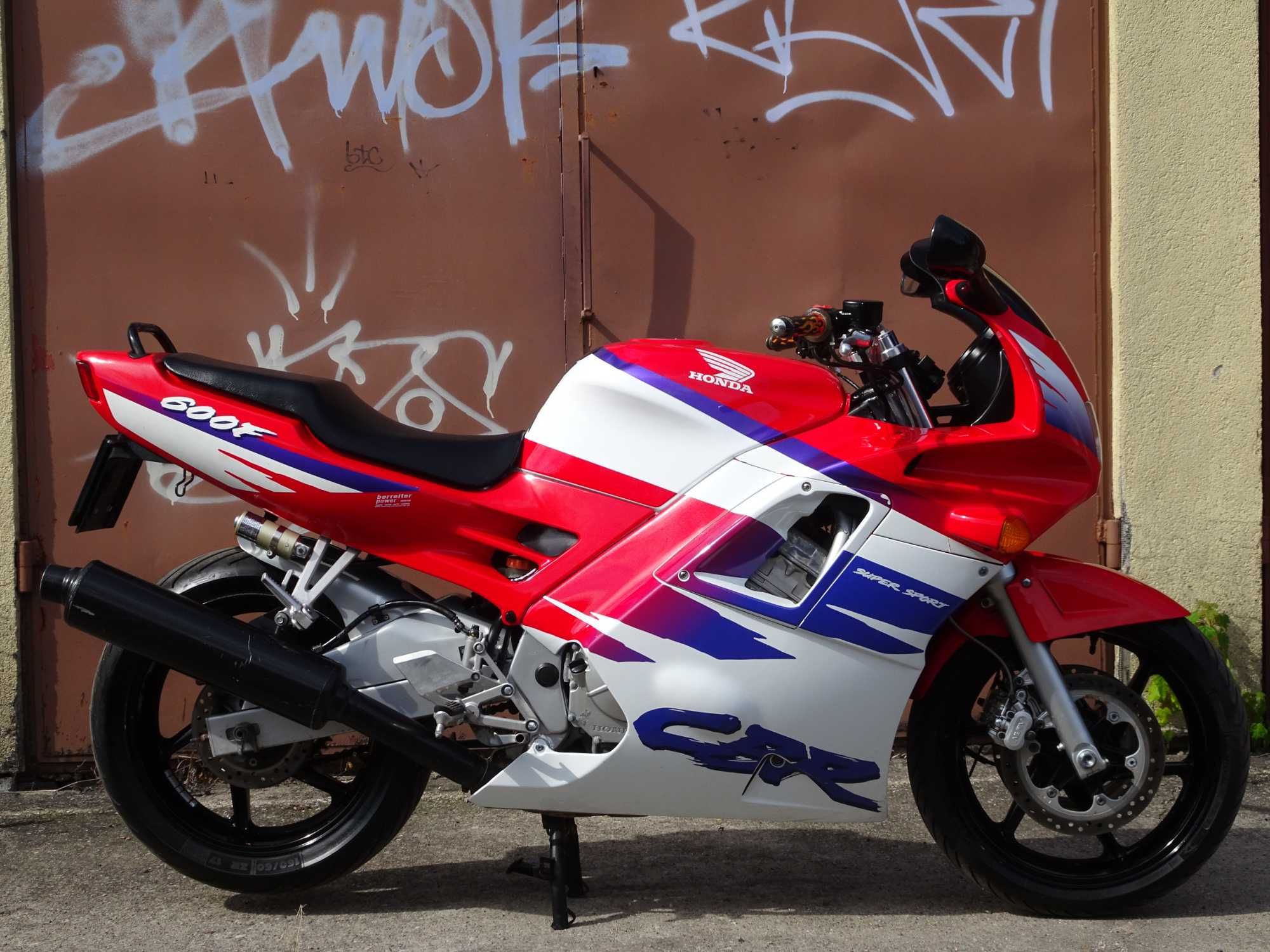 Honda CBR 600 F Super Stan ! Zadbana ! 26 tyś km !
