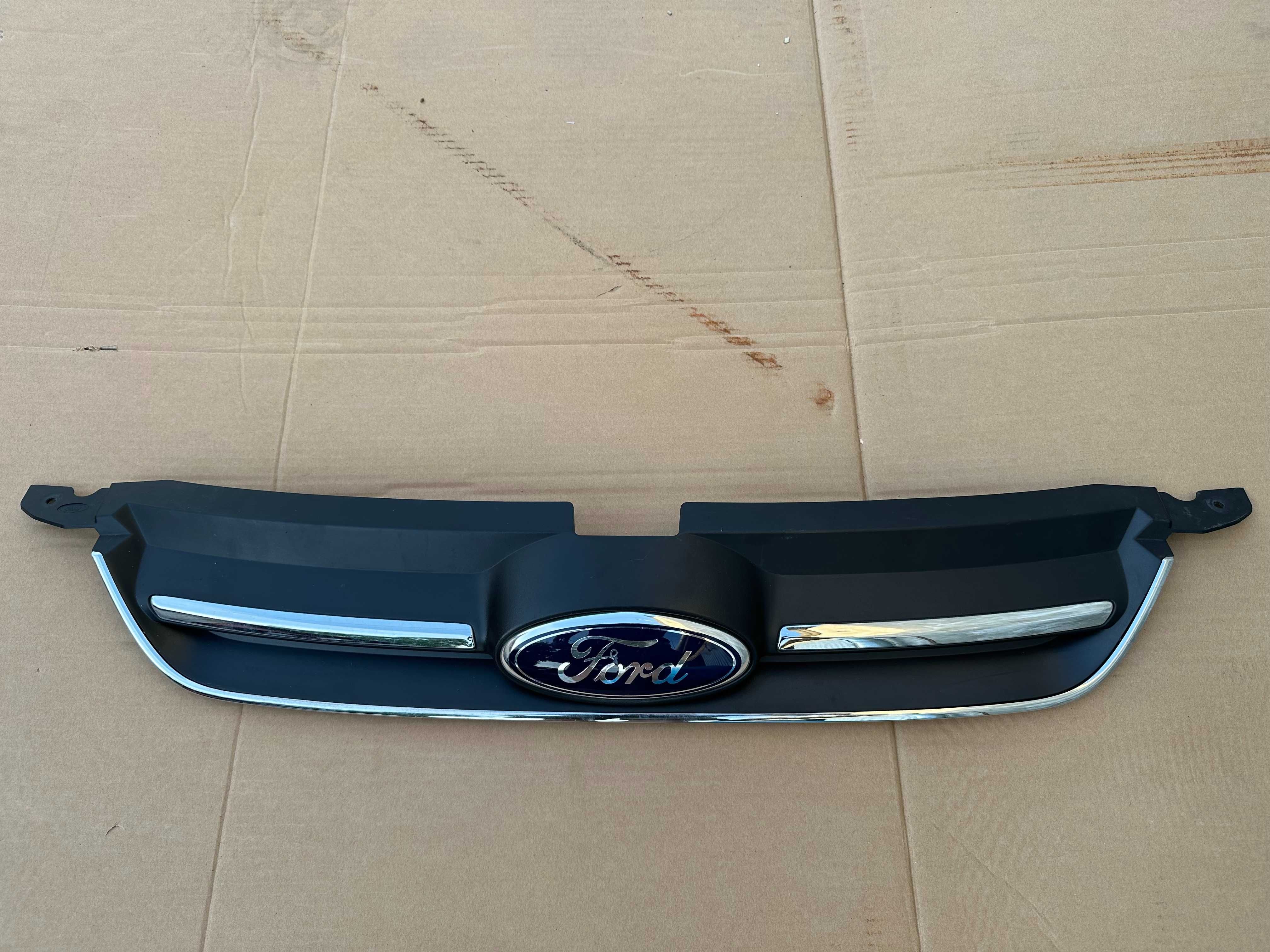 Atrapa grill Ford C-MAX Mk2 10-14  AM51-R8200-C