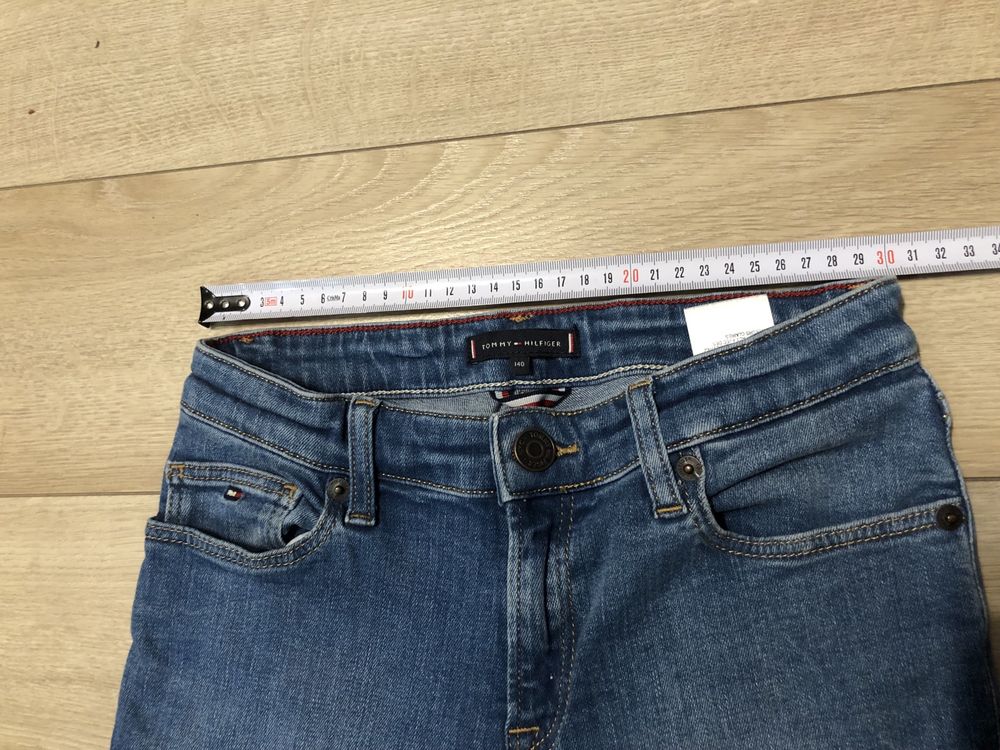 Spodnie dziecięce Tommy Hilfiger r. 140