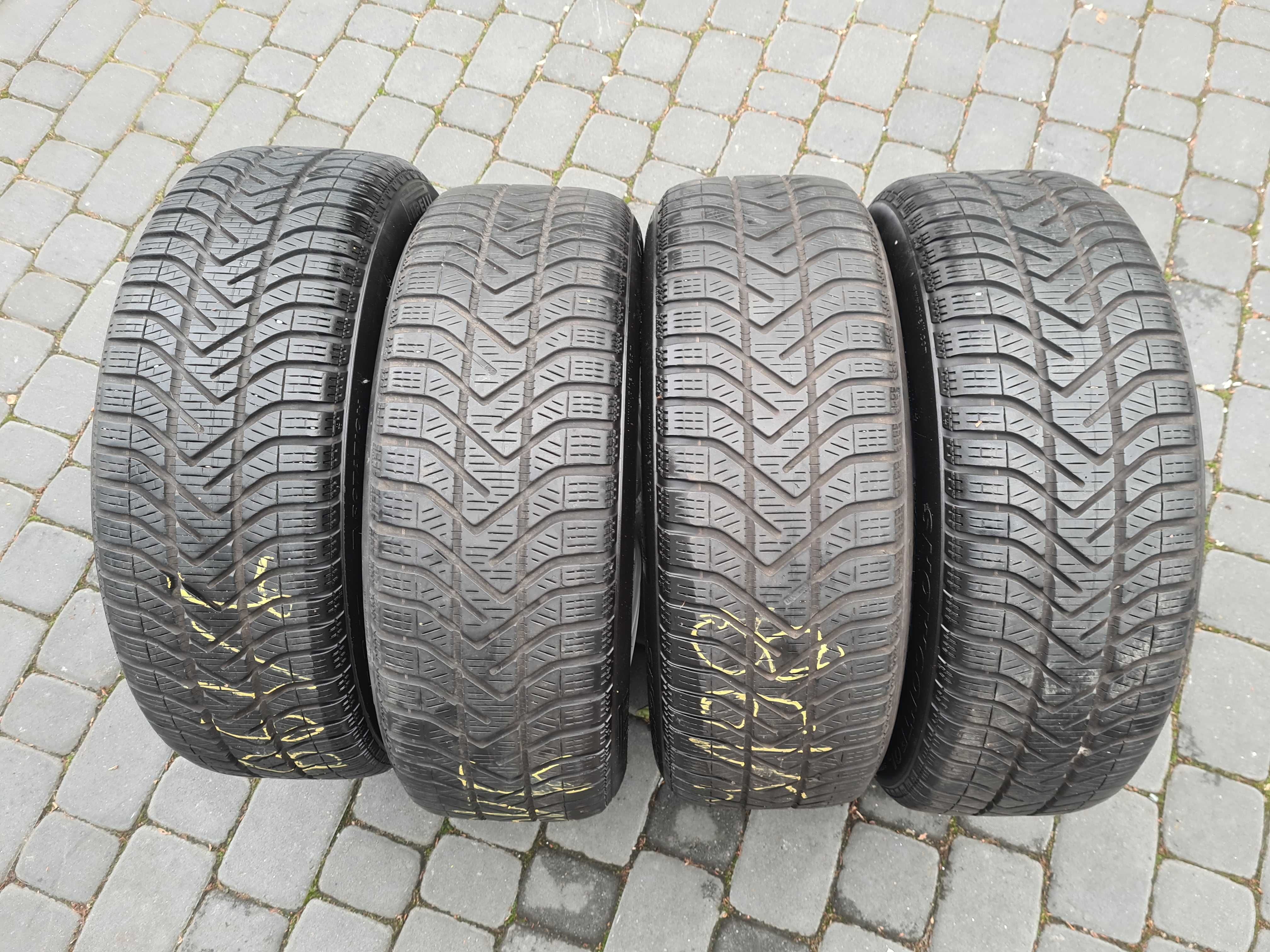 Opony Pirelli Snowcontrol Serie 3 - 195/55/17