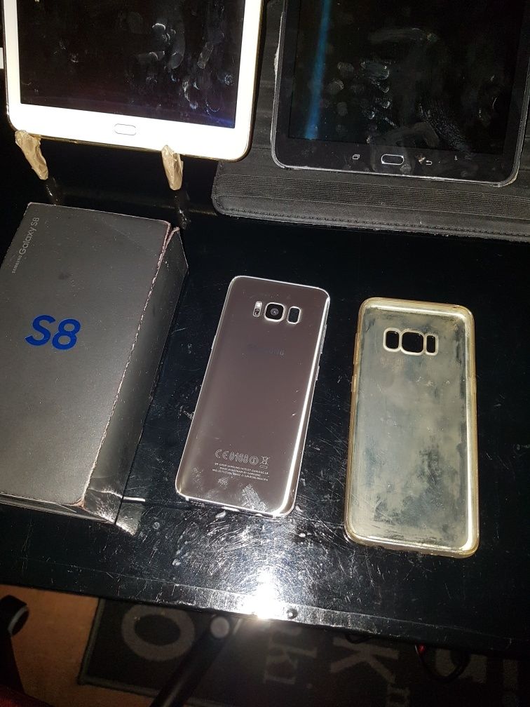 Galaxy s8 uszkodzony wyswietlacz