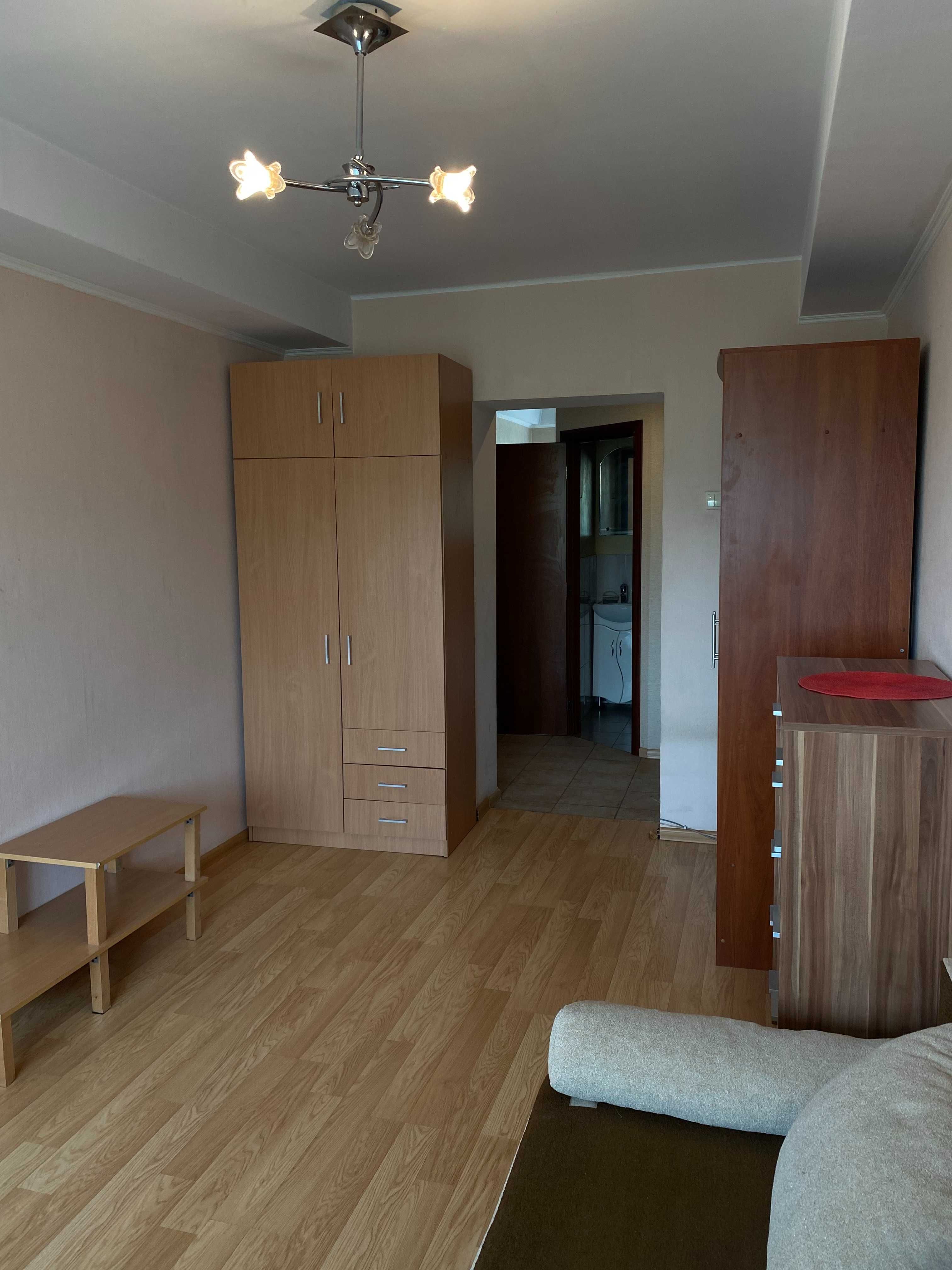 Продаж 1-к квартири в центрі Києва — проспект Перемоги, 12 (4-й пов.)