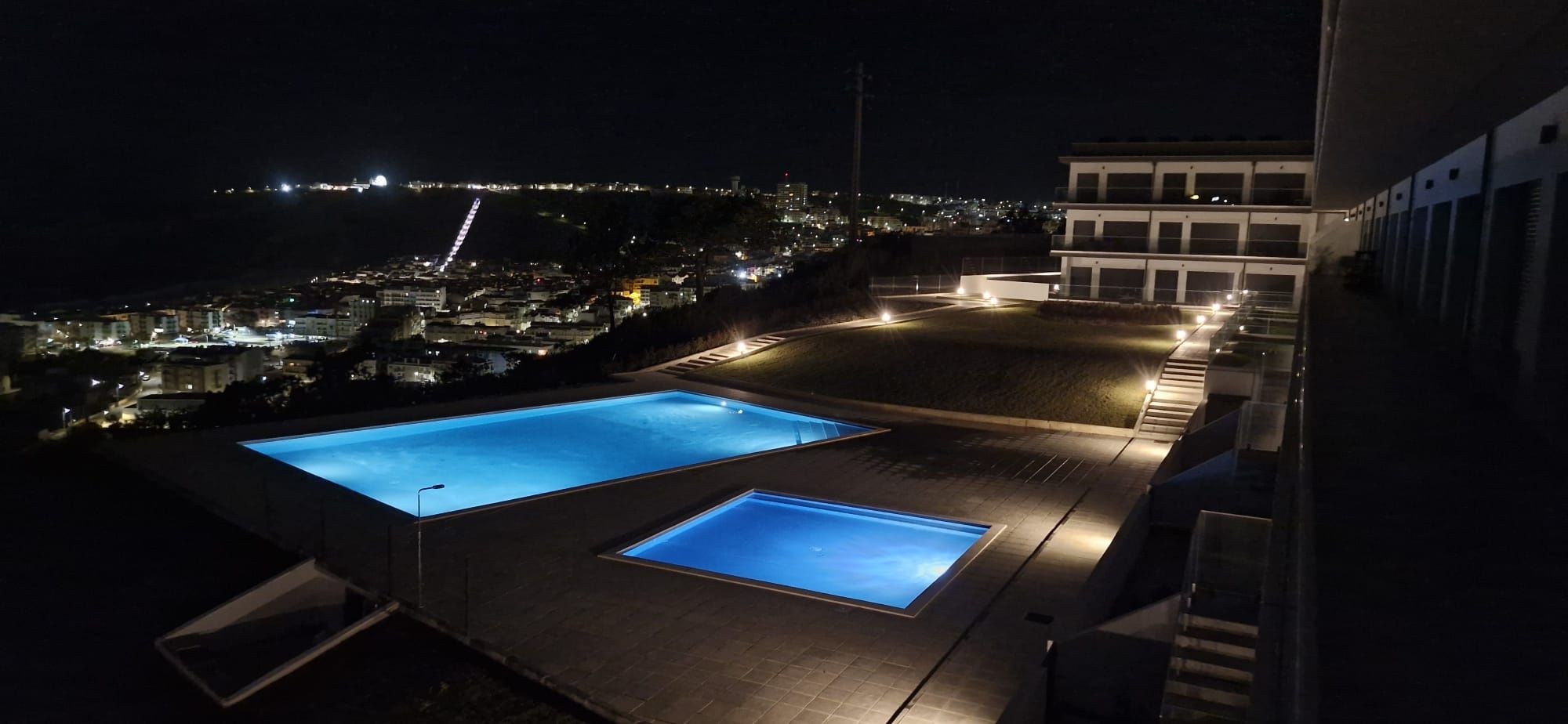 Férias T2 Piscina Nazaré