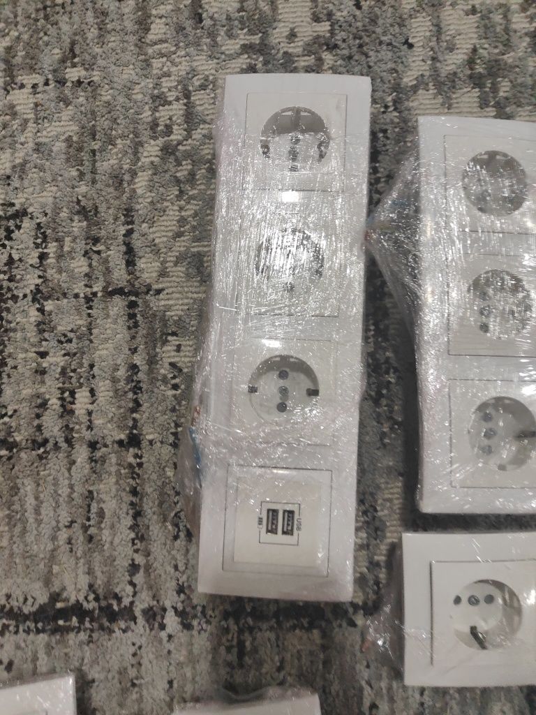 Tomadas interruptores e tomadas USB