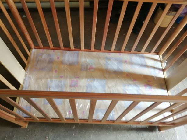 Продам дитяче дерев'яне ліжко