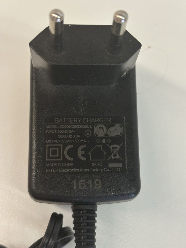Ladowarka sieciowa 5,3v