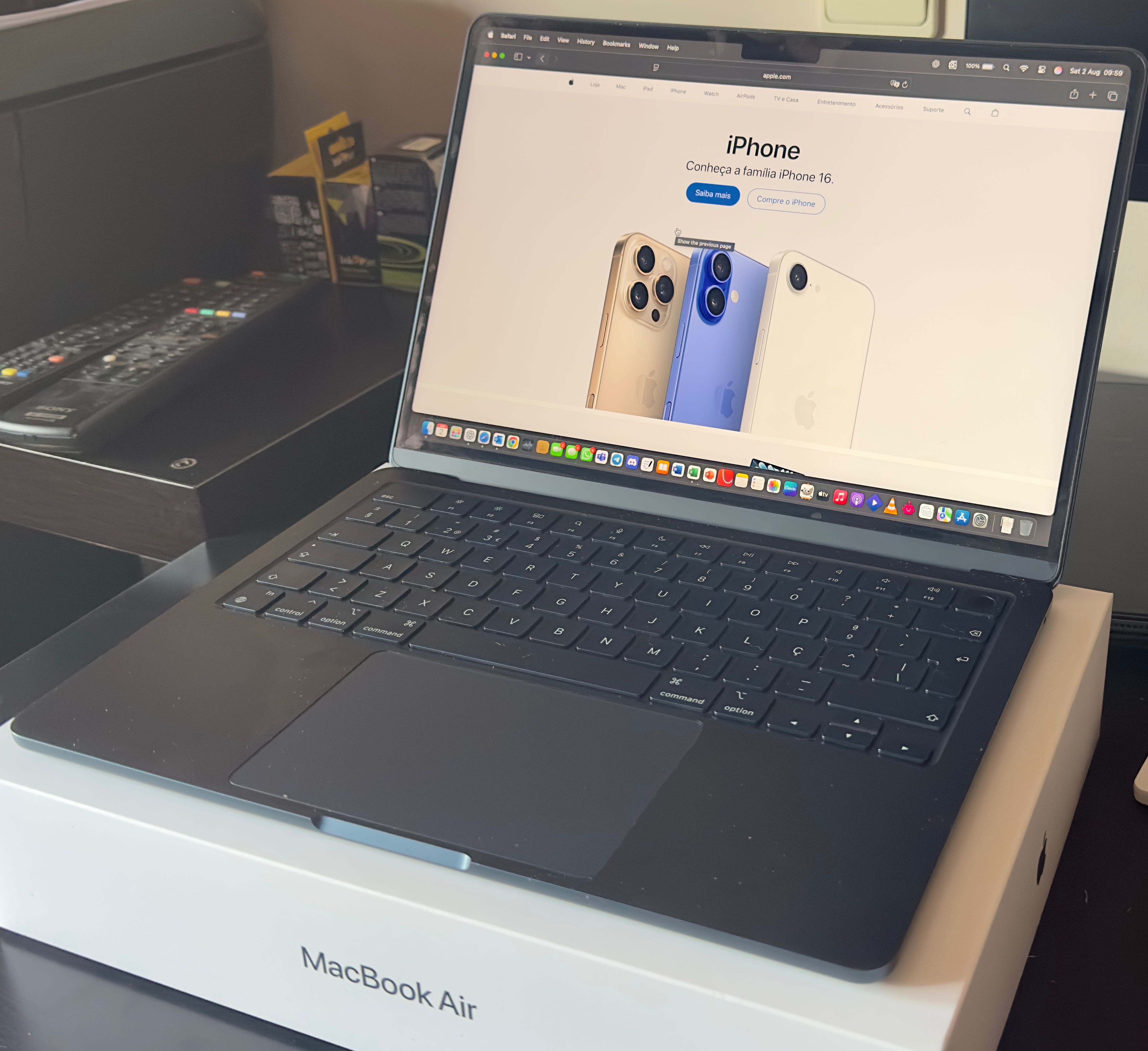 MacBook Air 13" (M3) 2024 8GB 256GB - Meia Noite