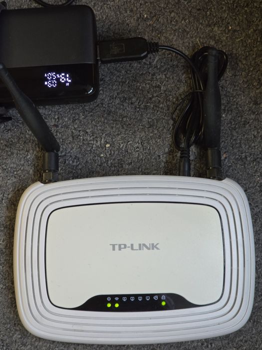 Роутер TP-LINK TL-WR841ND V9.2 с USB проводом для повербанки +OpenWrt