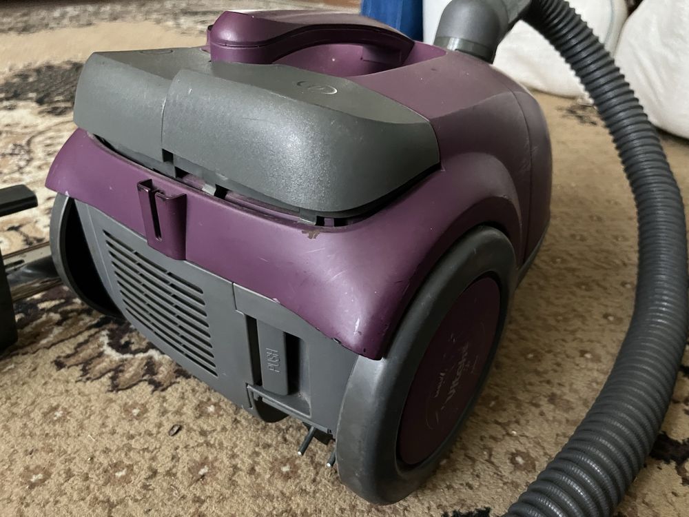 Пилосос Vitek VT-1812 Eagle