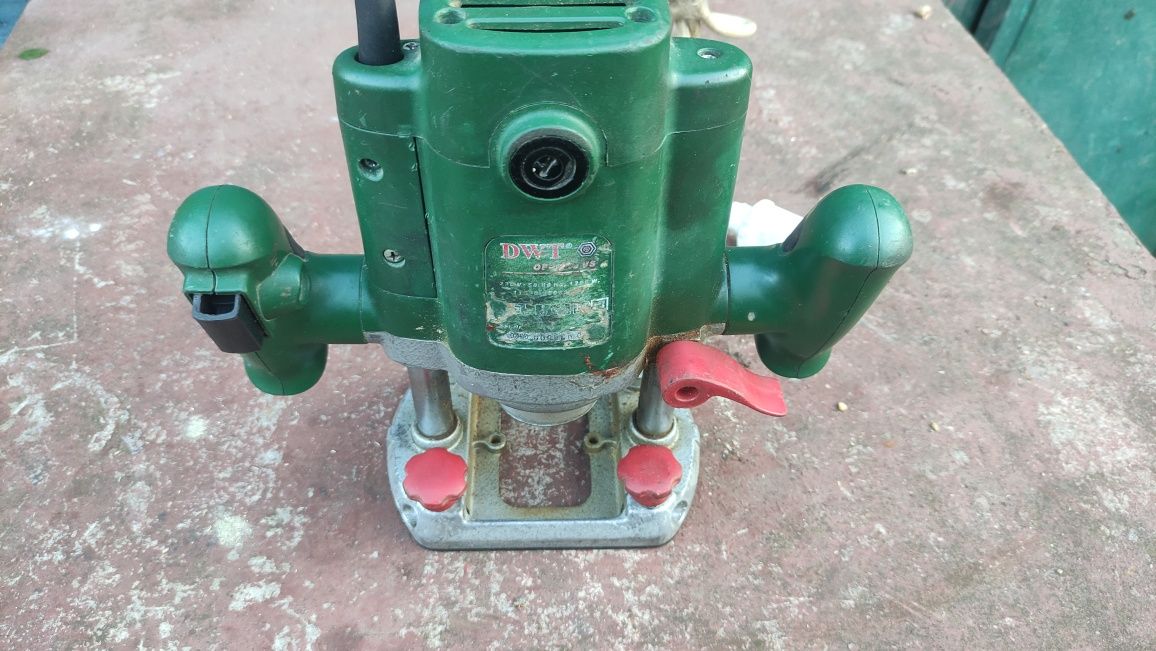 Фрезер ручной DWT 1200W