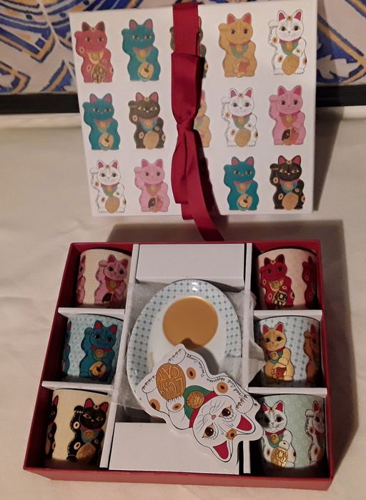 Conjunto 6 chávenas de café da Loja do Gato Preto, Maneki-neko, novo!