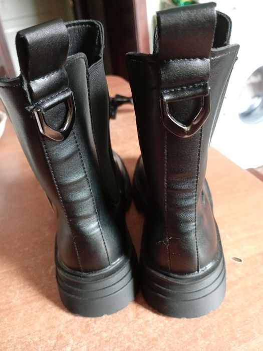 Сапоги круті 1000 грн