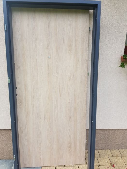 Drzwi wejściowe klatkowe Ceber  plus