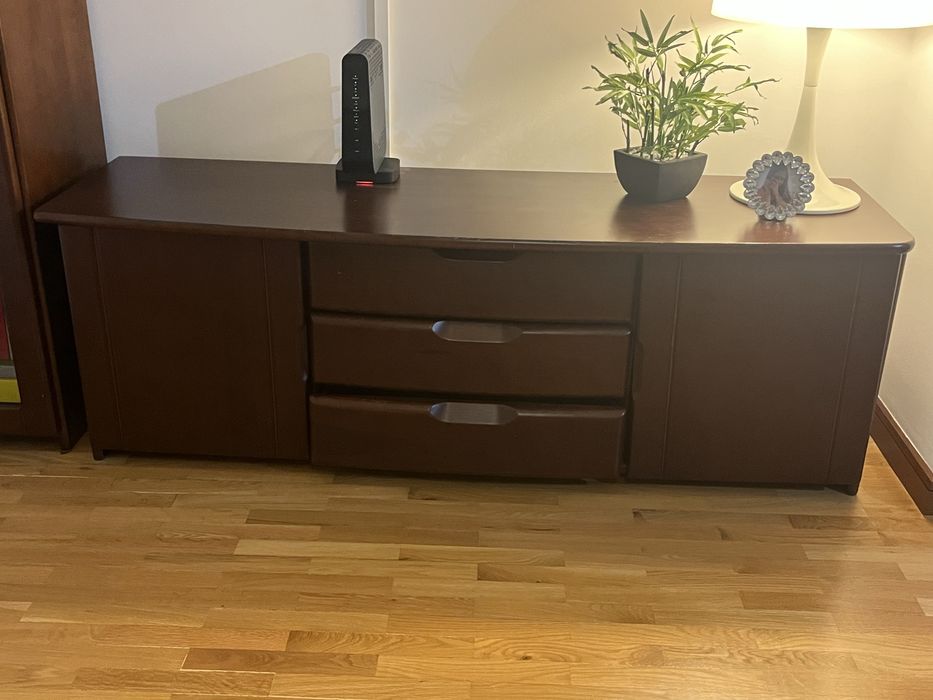 Movel TV em madeira maciça