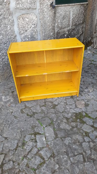 Estante ou sapateira