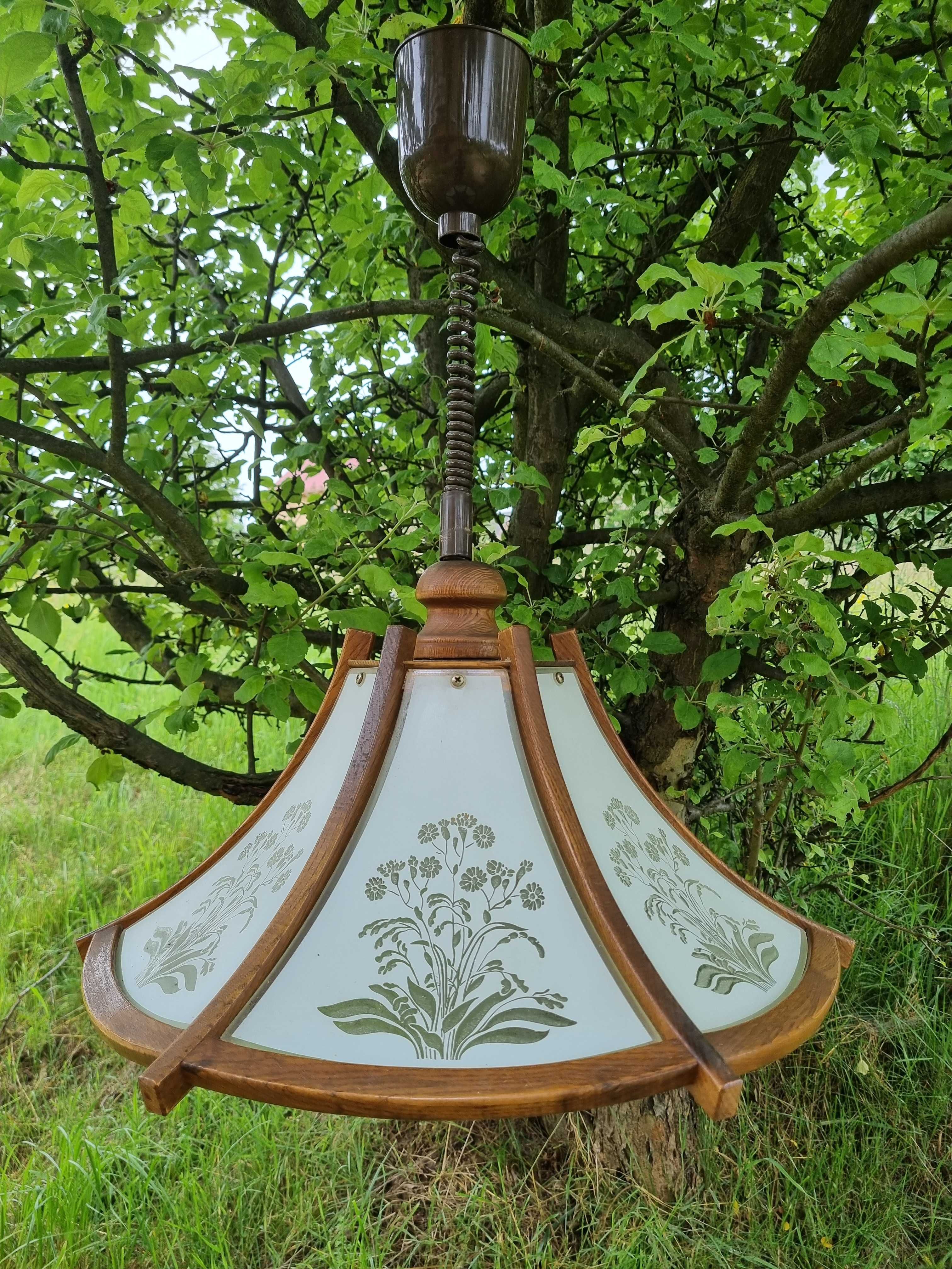Lampa sufitowa z Tyrolu