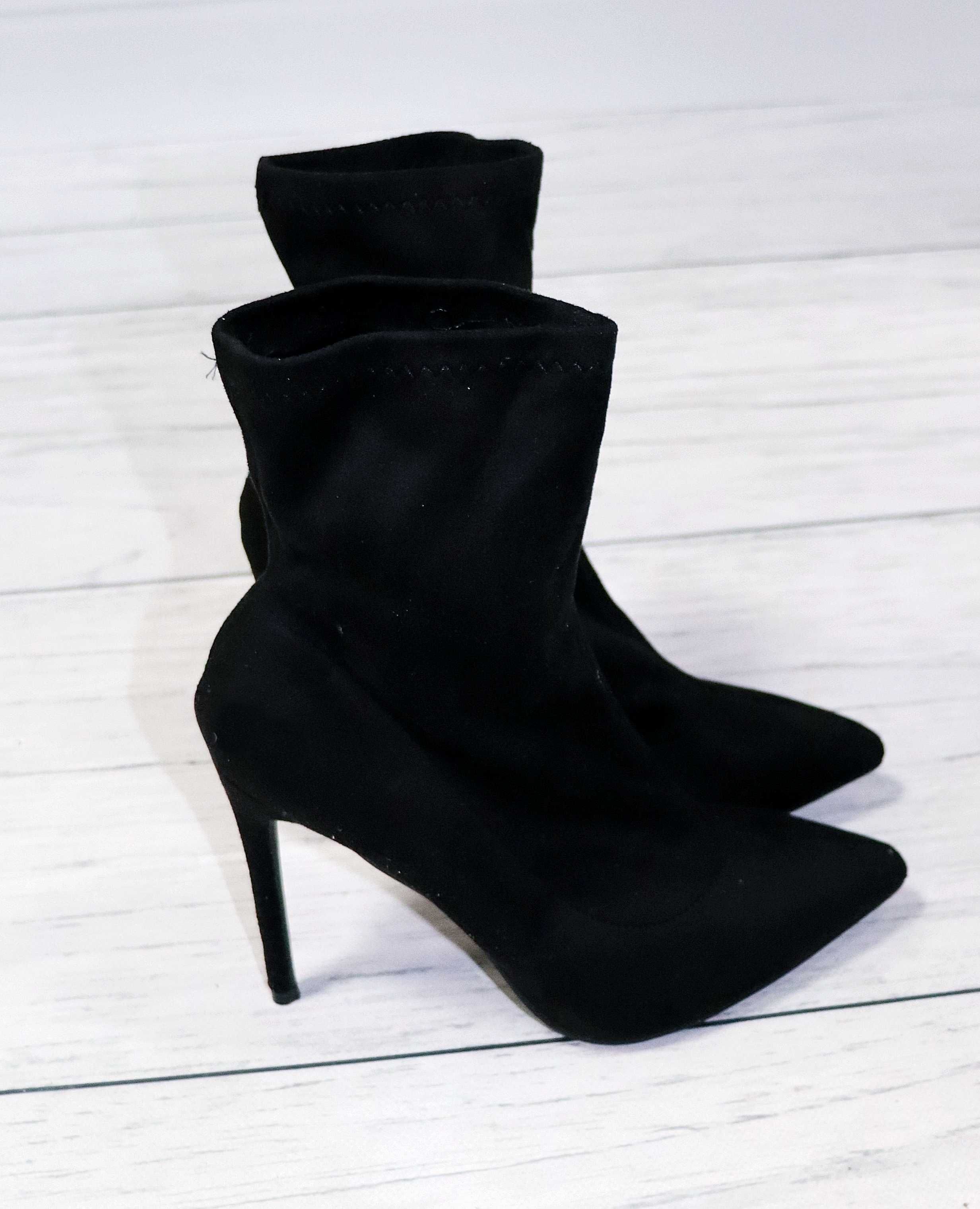 Nowe czarne botki skarpeta Boohoo r. 39