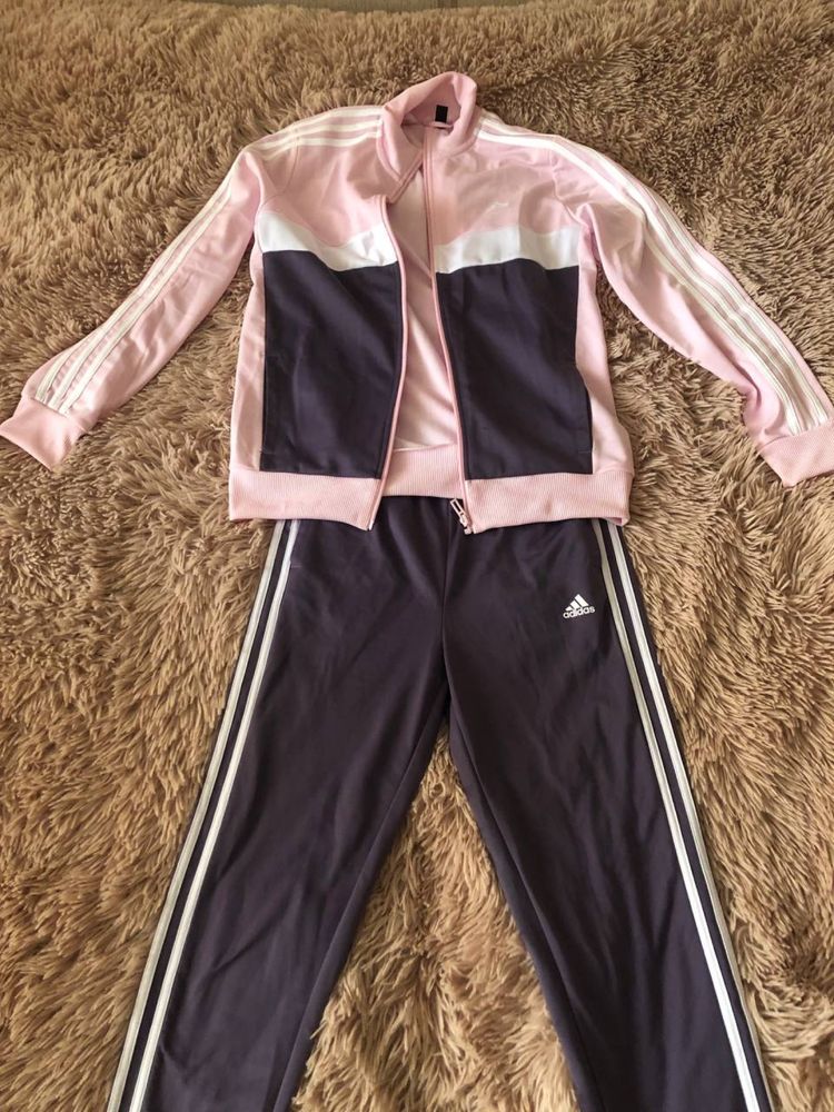 Женский костюм adidas