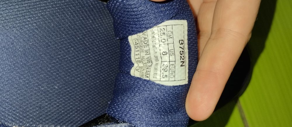 Asics gel tactic