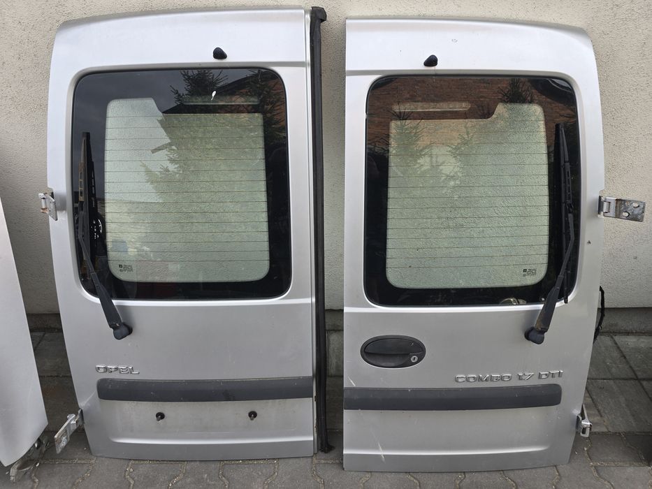 Drzwi Skrzydełka Tył Opel Combo Z 157 Zderzak Lampy