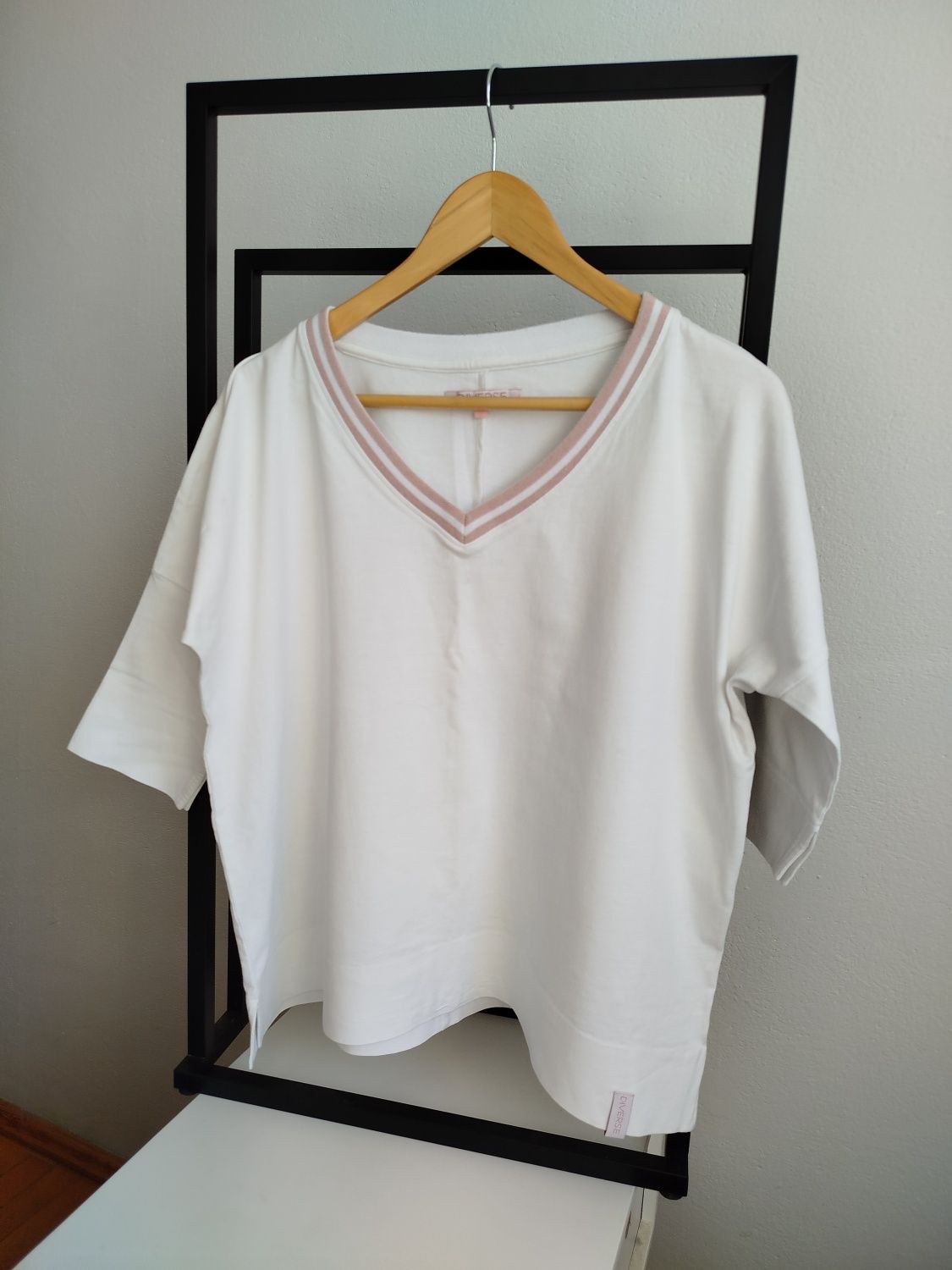 Biała koszulka bawełniana DIVERSE oversize S