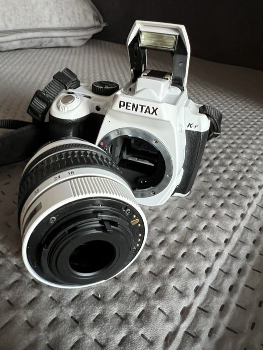 Фотоапарат Pentax k-r  (зеркальний)