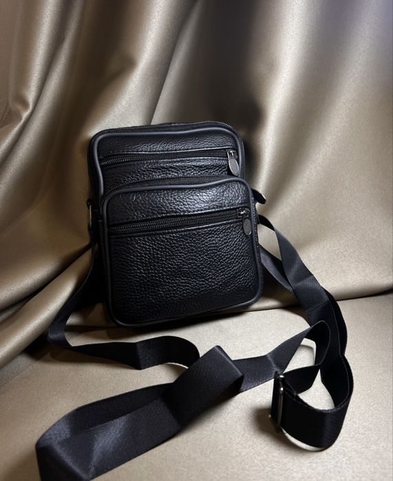 Чоловіча шкіряна сумка
