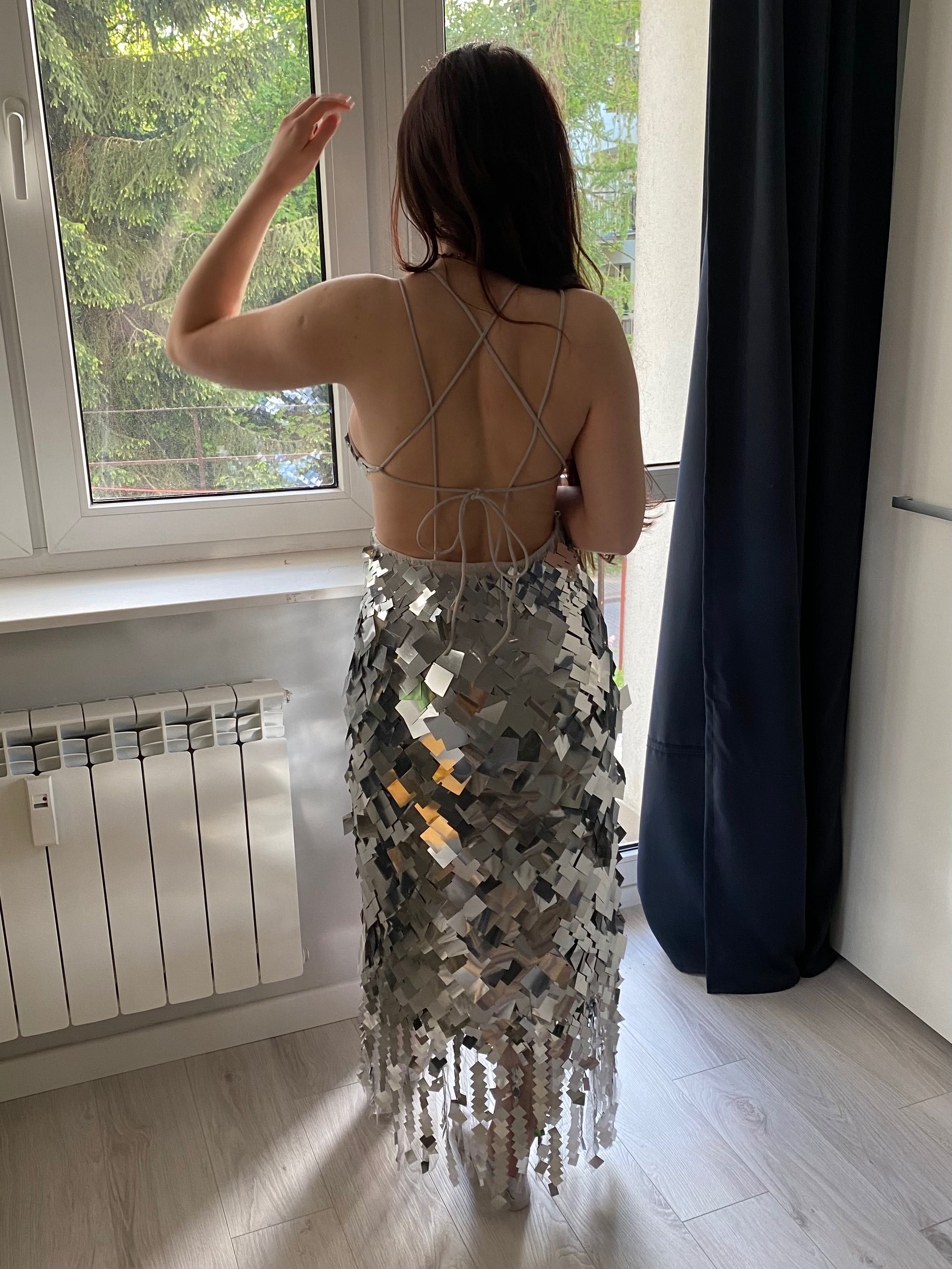 Sukienka zdobiona ASOS srebrna