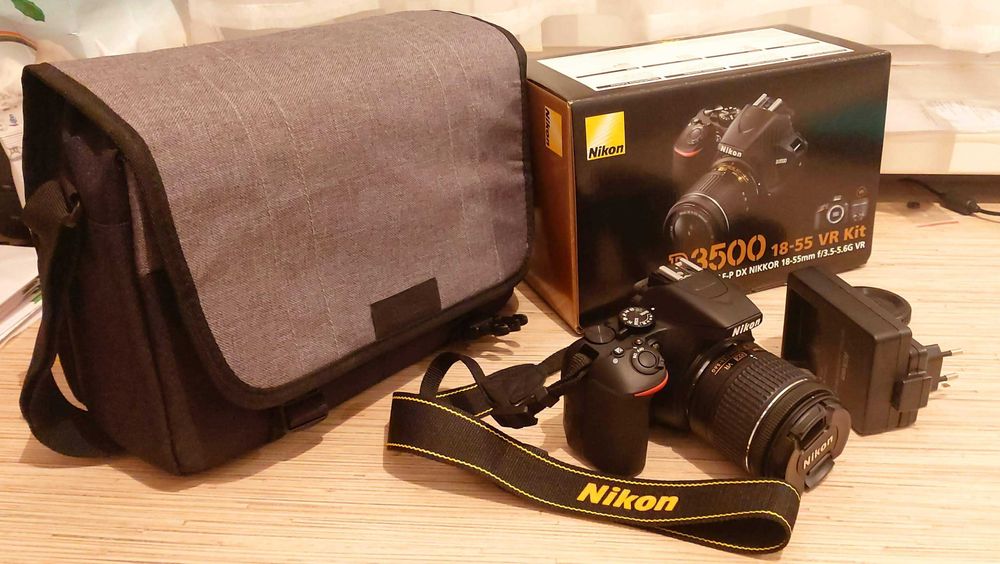 Aparat Nikon D3500 + statyw