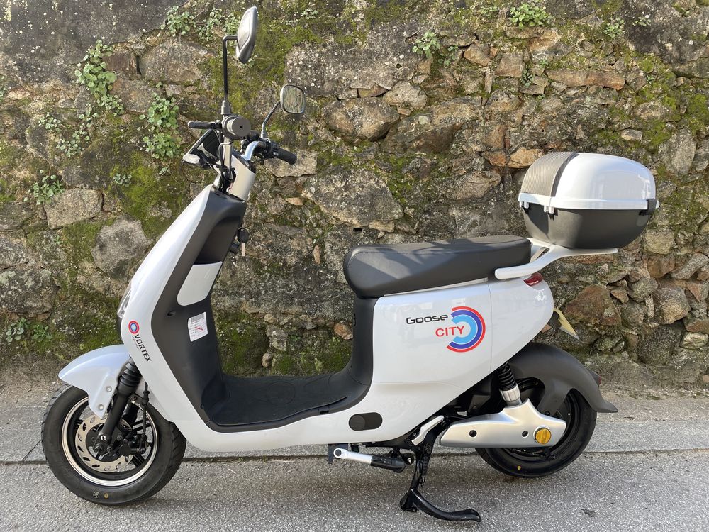 Scooters Goose City Novas c/ bateria de litio (reembolso de 500 euros)