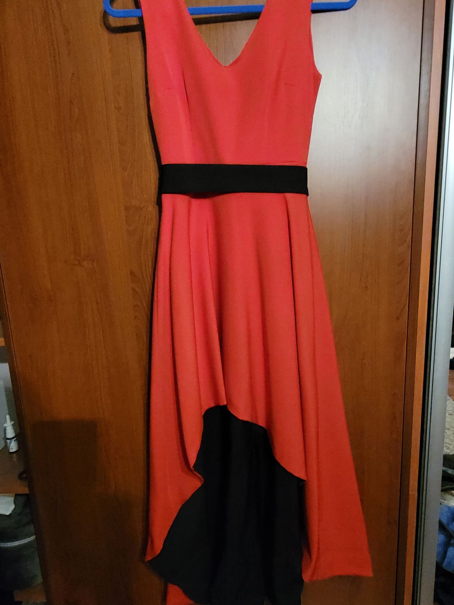Nowa sukienka czerwona wesele studniówka roz S