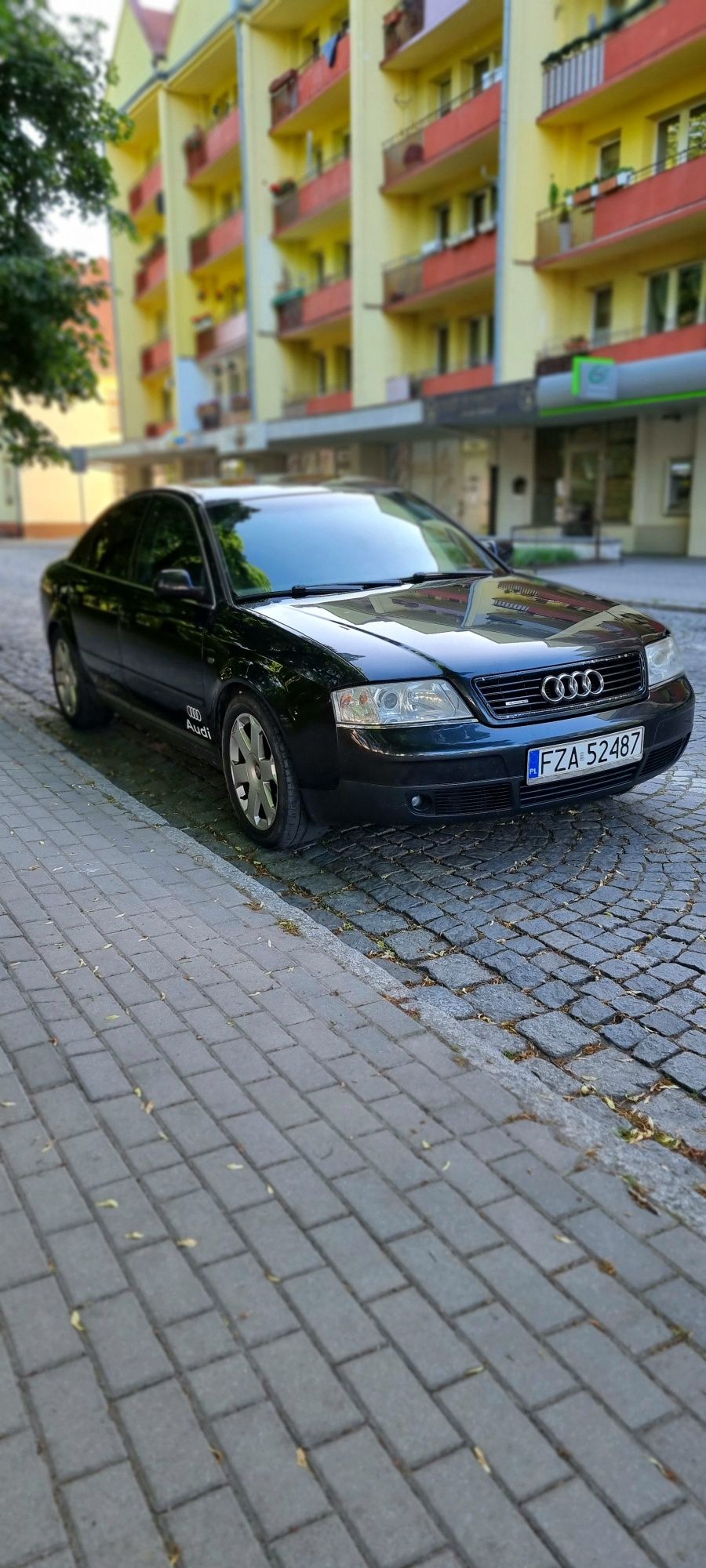 Audi A6 C5 2.8   benz