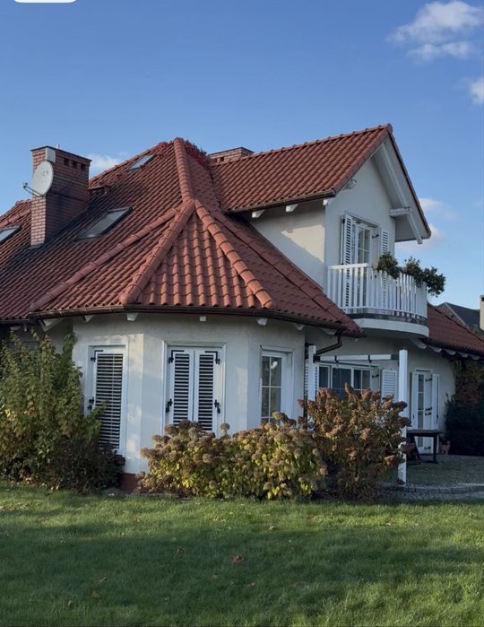 Urokliwy dom z ogrodem pod Kaliszem – gotowy do zamieszkania!