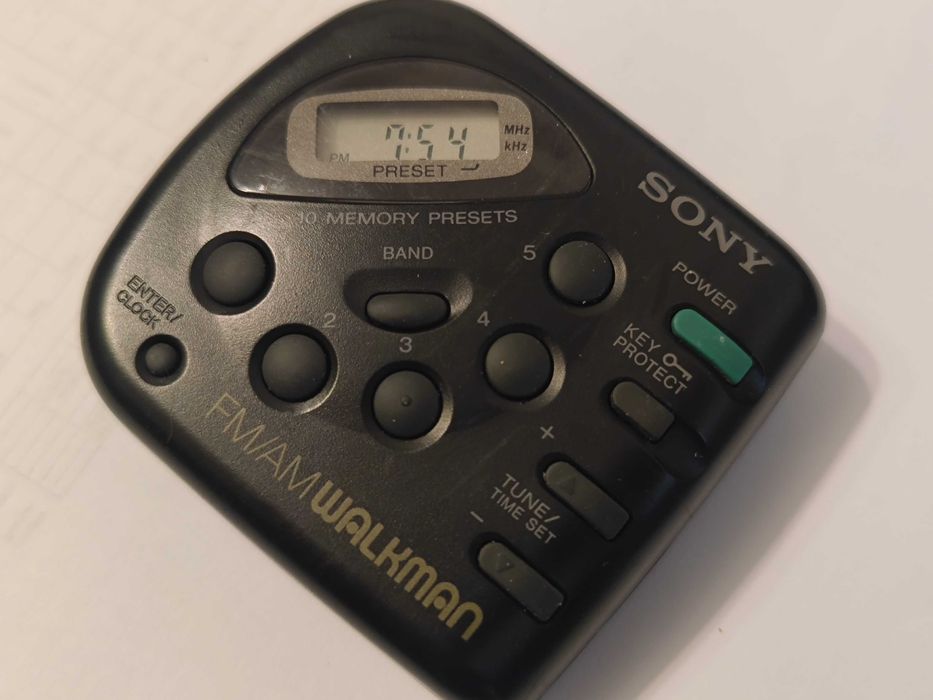 Радиоприемник sony