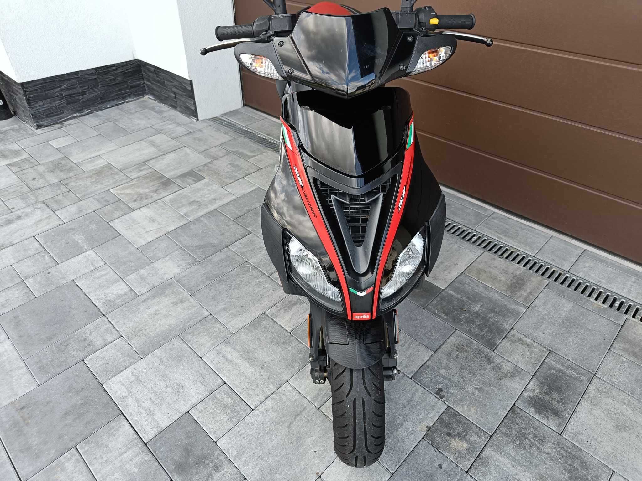 Skuter Aprilia  SR 50 R z 2012 roku z Austrii.Yamaha.Gilera