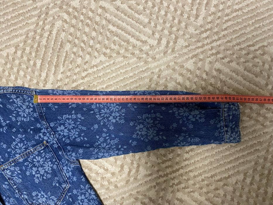 Продам підлітковий джинслвий костюм