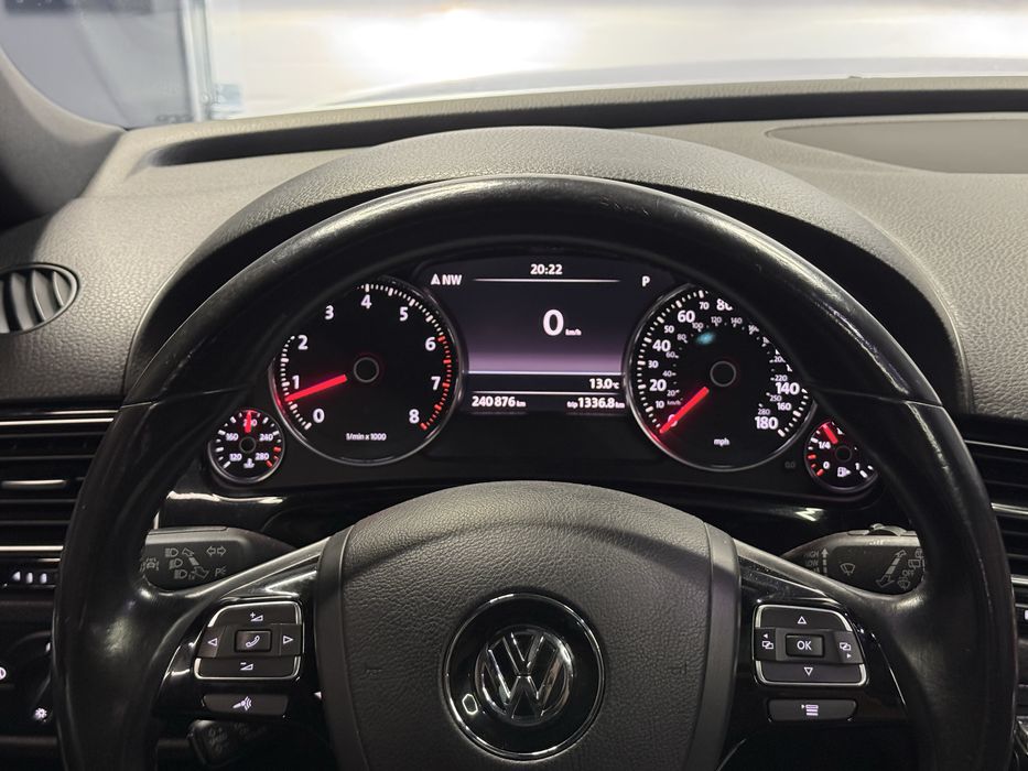 Продам Volkswagen Touareg 3.6 FSI V6 2017