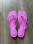 Japonki z kwadratowym noskiem 40 primark