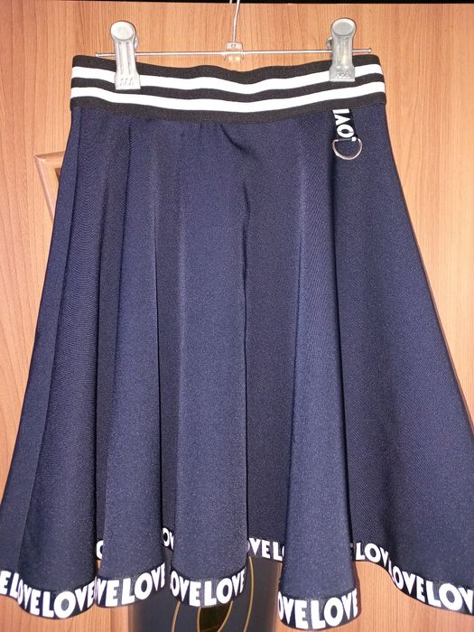 Шкільна спідничка