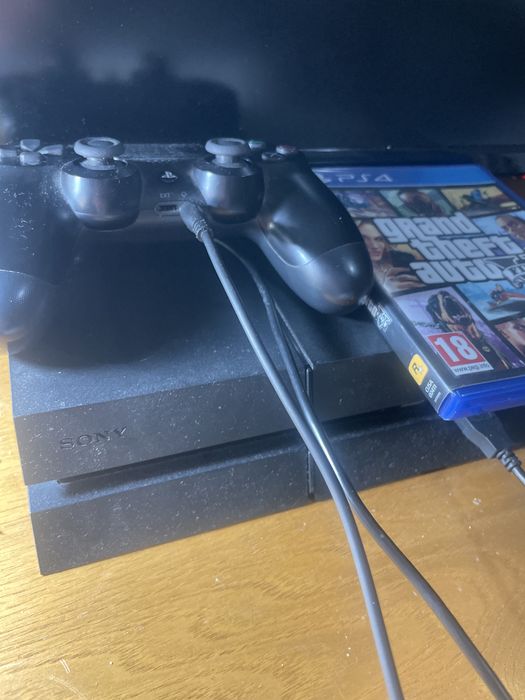 Consola ps4 + gtav