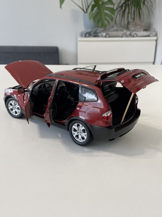 Model BMW X3 1/18 Kyosho jak Minichamps Norev 1:18 Maisto Bburago NZG
