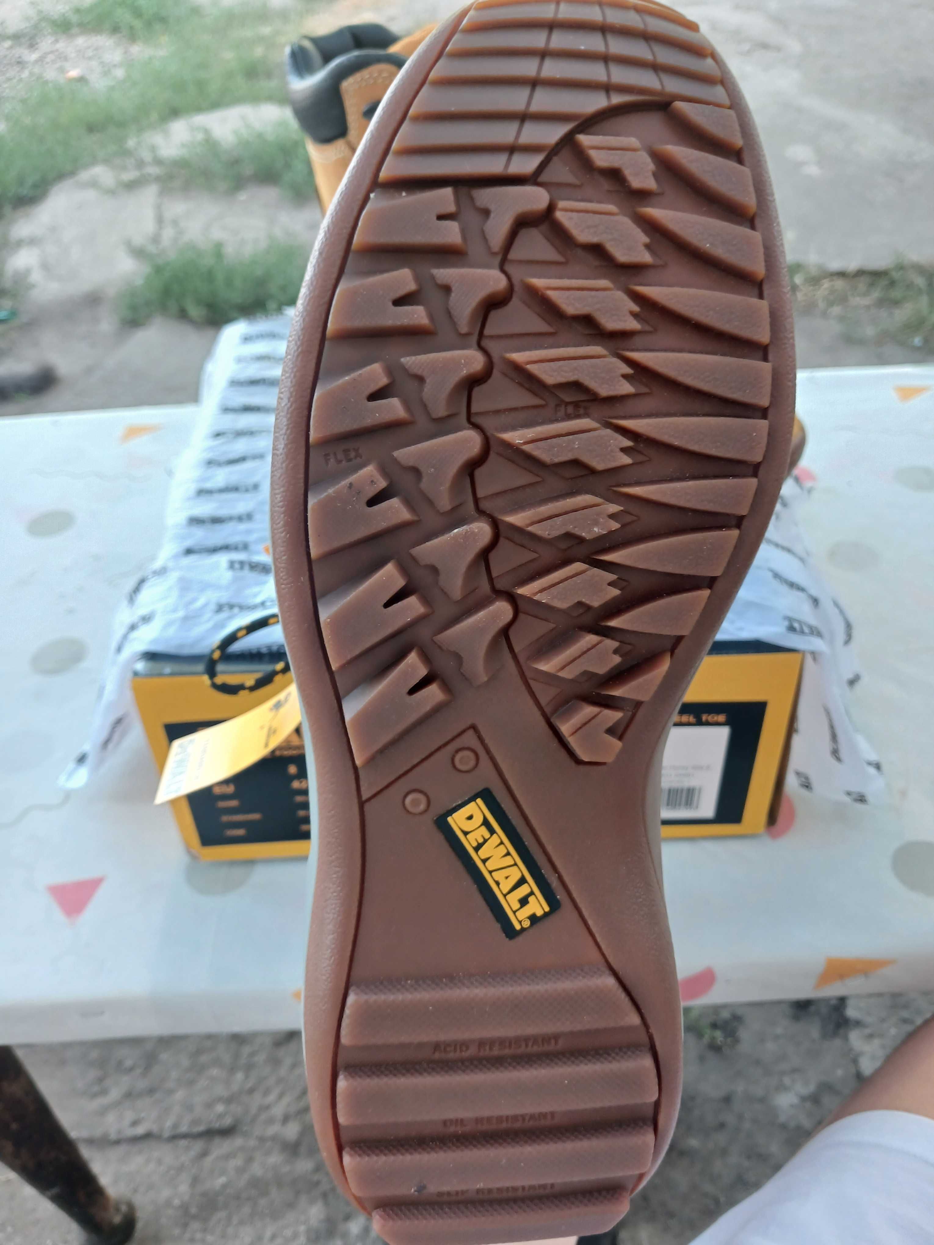 Ботинки DeWalt 42 р