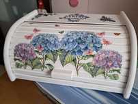 Chlebak ozdobiony decoupage