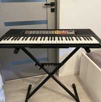 Elektryczne pianino Yamaha PSR F50