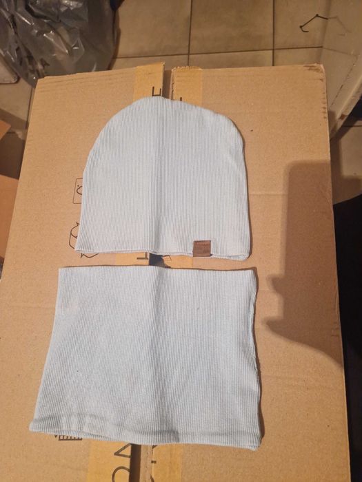 Czapka i komin chłopięce