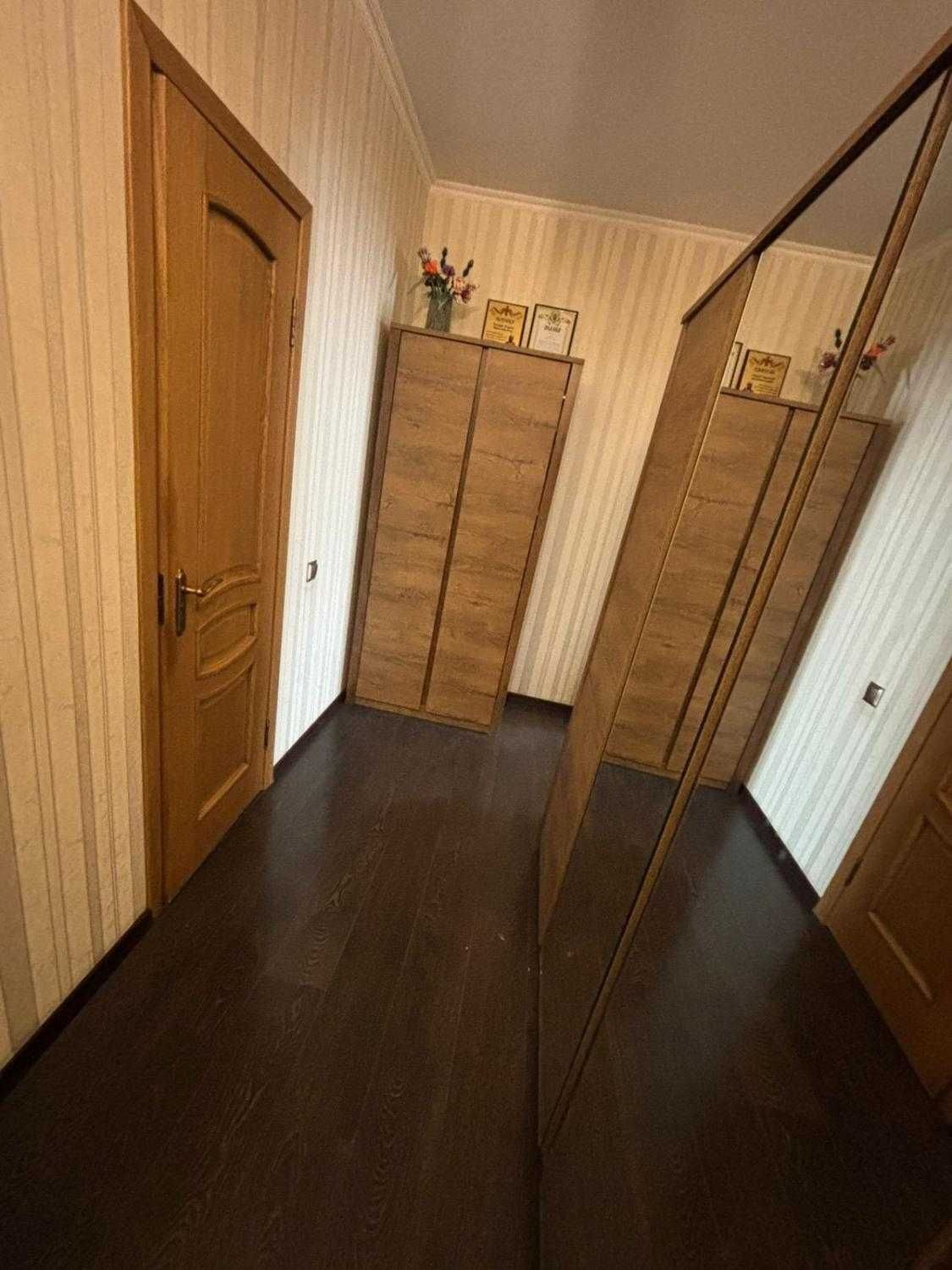 Довгострокова оренда 2к квартири- вул Анни Ахматової. 32/18